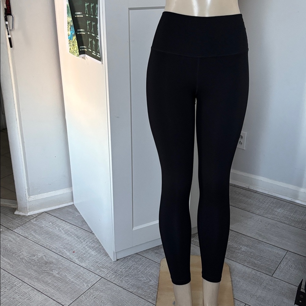 Everlane High-Rise Black Sculpting Leggings